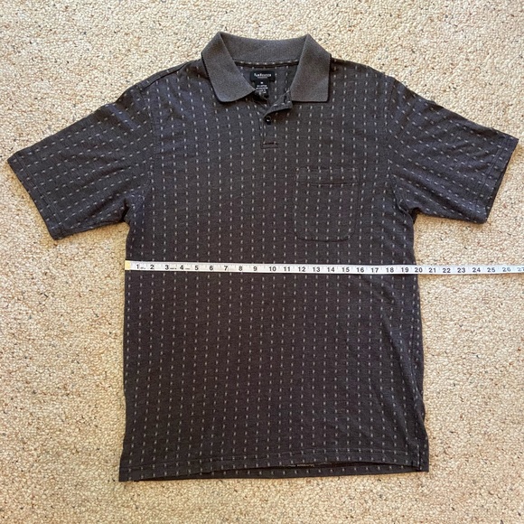 Van Heusen Collared Shirt - Picture 3 of 6